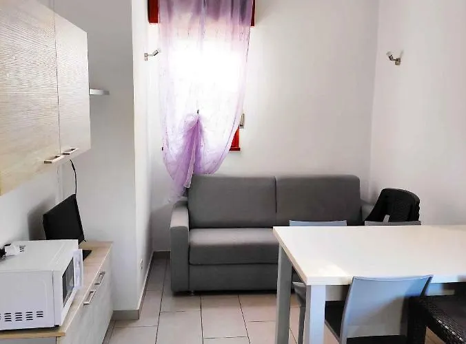 In 24621 Διαμέρισμα Μπιμπιόνε