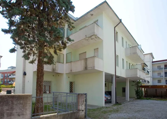 Διαμέρισμα In 24621 *